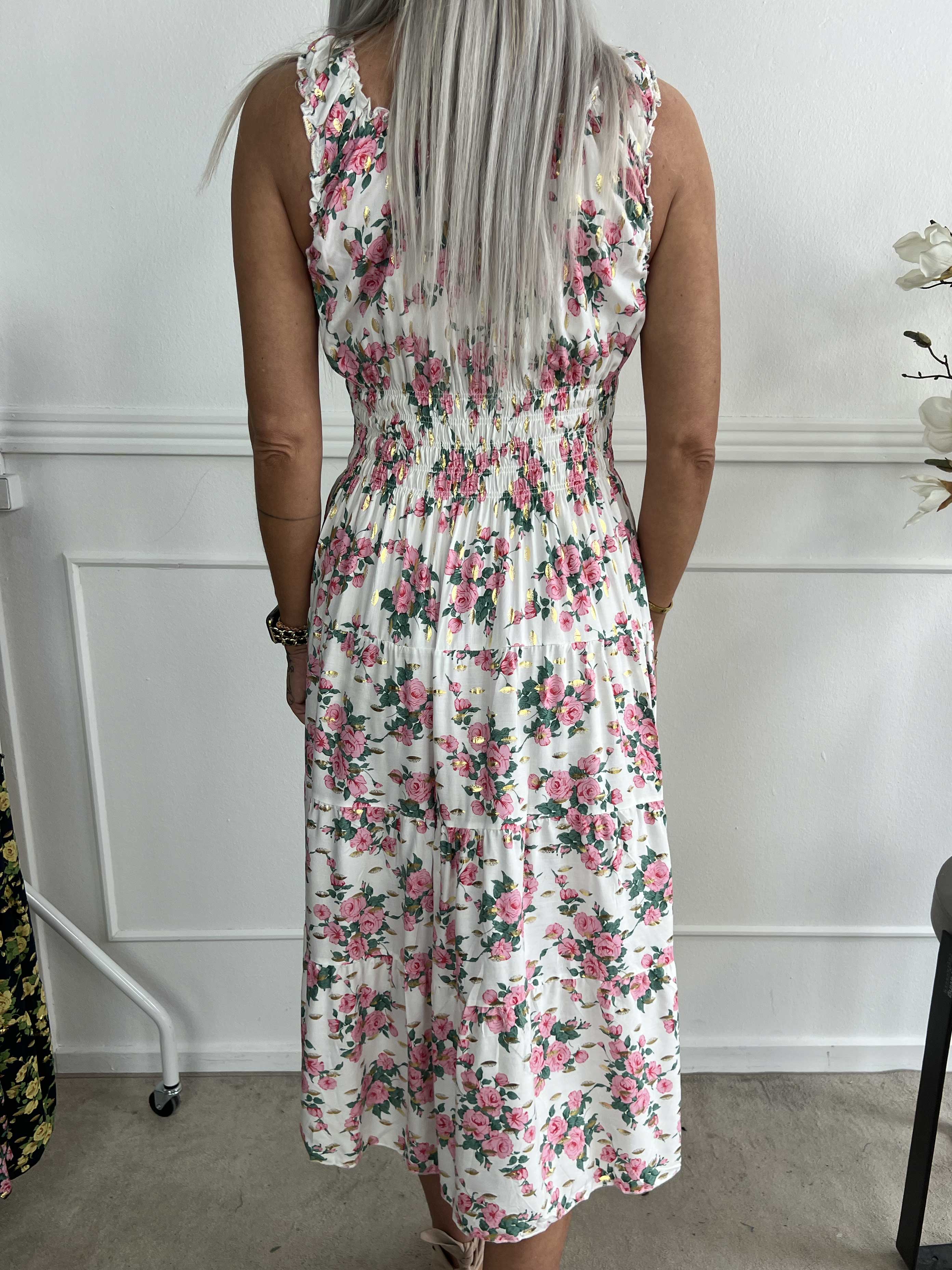 Kajsa - Söt bandklänning i viskos med rosmotiv och smock